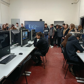 «Космос, химия и гаечный ключ: как школьники из Амвросиевки покоряли вершины мастерства»