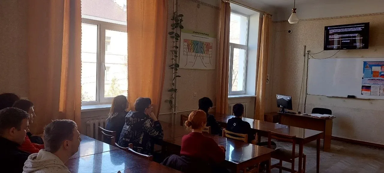 Смотреть, чтобы помнить. Помнить, чтобы не допустить. 🎥🕯